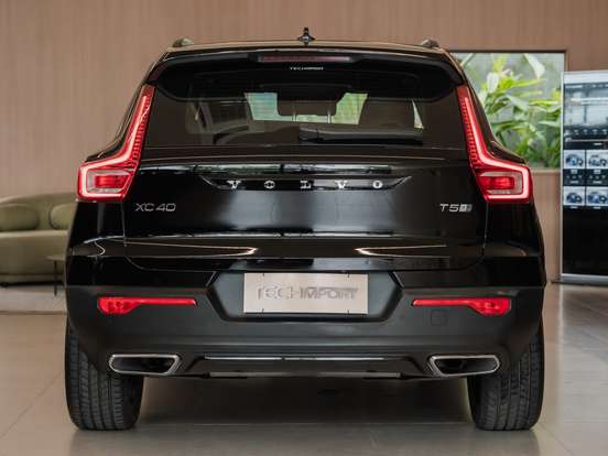 VOLVO-XC40-1.5 T5 RECHARGE R-DESIGN GEARTRONIC VOLVO-XC40-2020