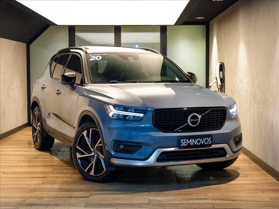 VOLVO XC40 1.5 T5 RECHARGE R-DESIGN GEARTRONIC