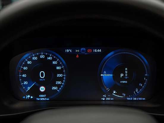 VOLVO-XC40-1.5 T5 RECHARGE R-DESIGN GEARTRONIC VOLVO-XC40-2020
