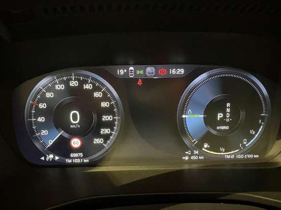 VOLVO-XC40-1.5 T5 RECHARGE R-DESIGN GEARTRONIC VOLVO-XC40-2022