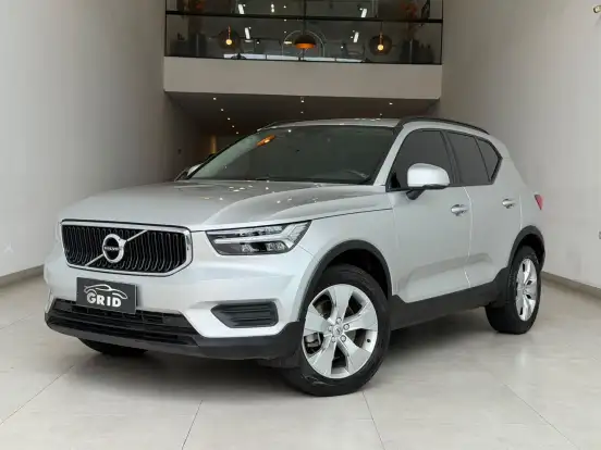 VOLVO-XC40-2.0 T4 GASOLINA GEARTRONIC VOLVO-XC40-2019