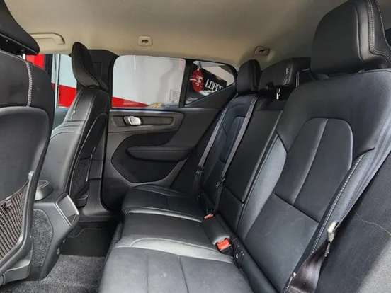 VOLVO-XC40-2.0 T4 GASOLINA GEARTRONIC VOLVO-XC40-2018