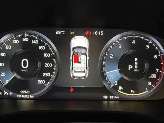 VOLVO-XC40-2.0 T4 GASOLINA GEARTRONIC VOLVO-XC40-2018