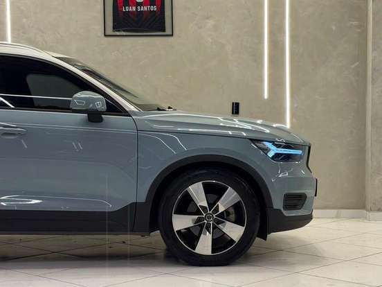 VOLVO-XC40-2.0 T4 GASOLINA GEARTRONIC VOLVO-XC40-2018