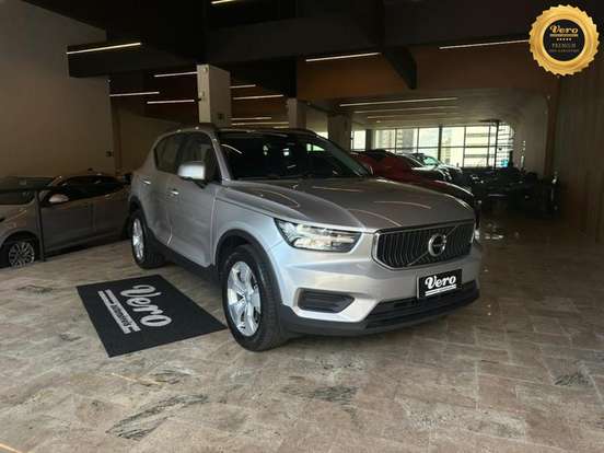 VOLVO-XC40-2.0 T4 GASOLINA GEARTRONIC VOLVO-XC40-2018