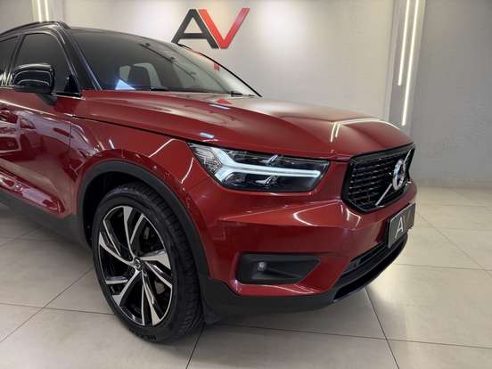 VOLVO-XC40-2.0 T5 GASOLINA R-DESIGN AWD GEARTRONIC VOLVO-XC40-2018