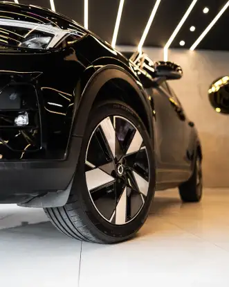 VOLVO-XC40-2023