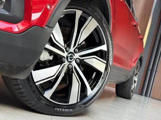 VOLVO-XC40-P8 RECHARGE ELECTRIC BEV PURE AWD VOLVO-XC40-2021