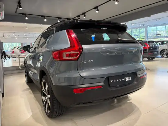 VOLVO-XC40-P8 RECHARGE ELECTRIC BEV PURE AWD VOLVO-XC40-2021