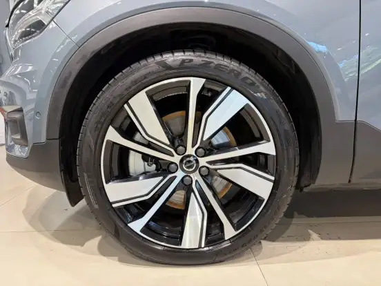 VOLVO-XC40-P8 RECHARGE ELECTRIC BEV PURE AWD VOLVO-XC40-2021