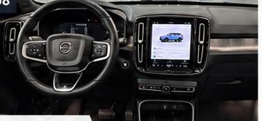 VOLVO-XC40-2023
