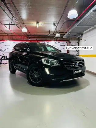 VOLVO XC60 2.0 T5 MOMENTUM GASOLINA 4P AUTOMÁTICO