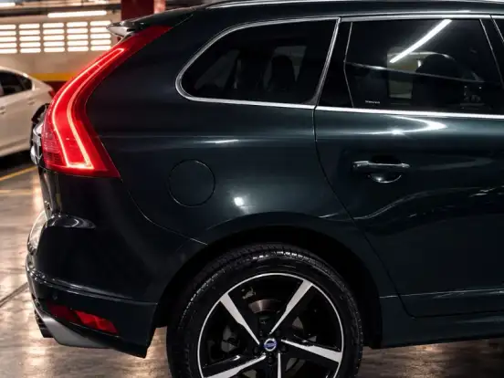 VOLVO-XC60-2.0 T5 R DESIGN TURBO GASOLINA 4P AUTOMÁTICO VOLVO-XC60-2015