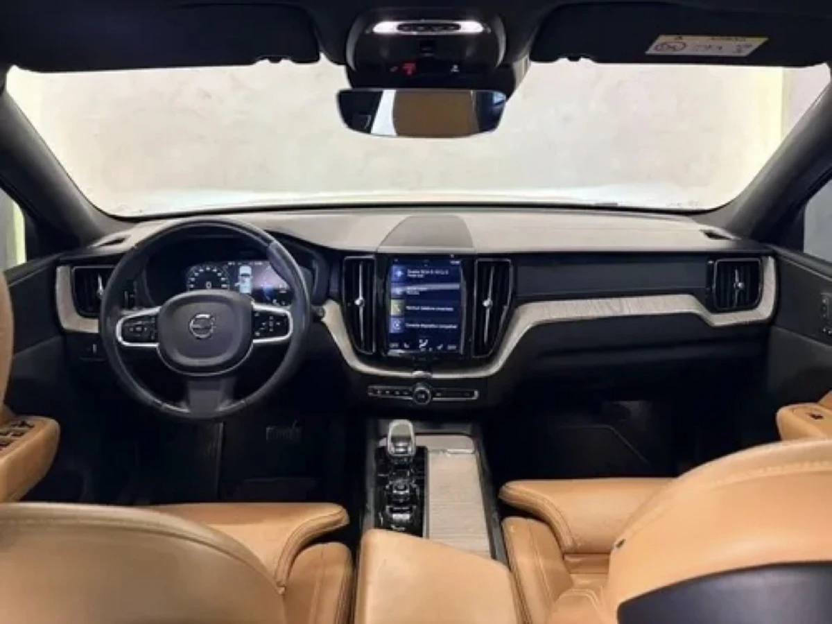 Volvo XC60 — foto 3