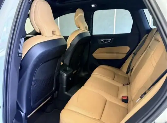 VOLVO-XC60-2019