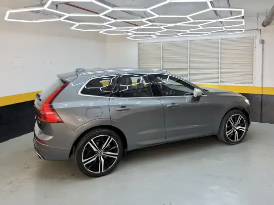 VOLVO-XC60-2019