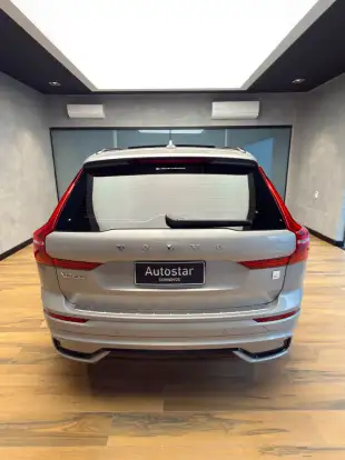 VOLVO-XC60-2023