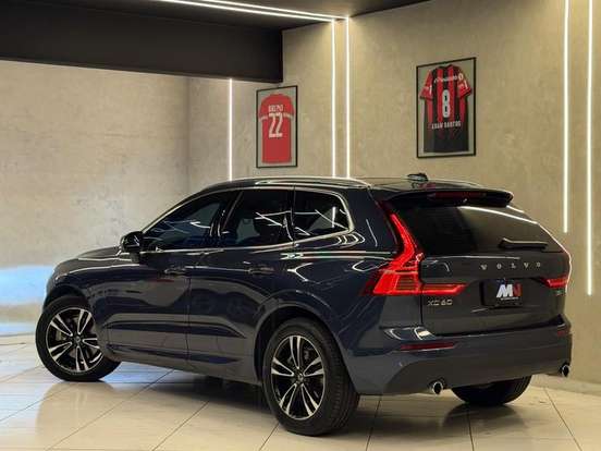 VOLVO-XC60-2.0 D5 DIESEL MOMENTUM AWD GEARTRONIC VOLVO-XC60-2019