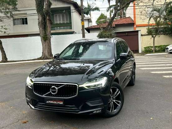 VOLVO-XC60-2018