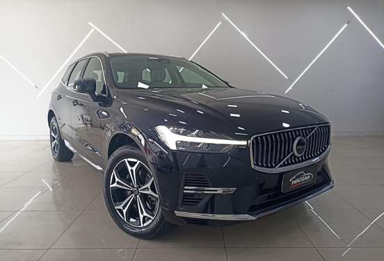 VOLVO-XC60-2021