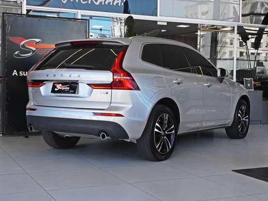 VOLVO-XC60-2.0 T8 HYBRID MOMENTUM AWD GEARTRONIC VOLVO-XC60-2020