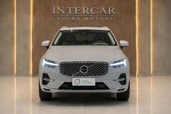 VOLVO-XC60-2025
