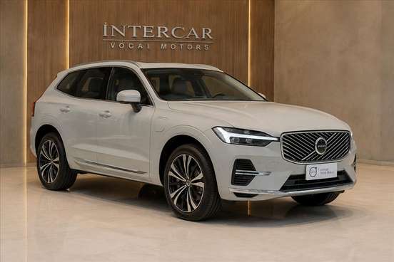 VOLVO-XC60-2025