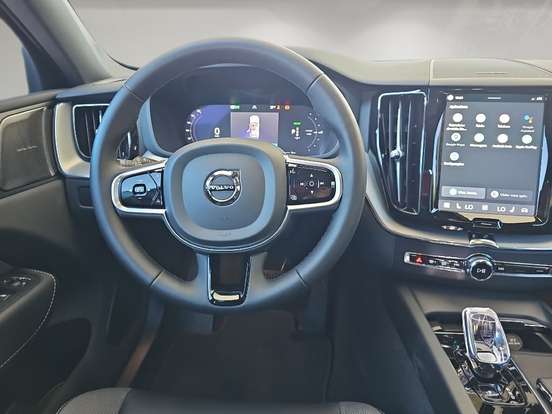 VOLVO-XC60-2024