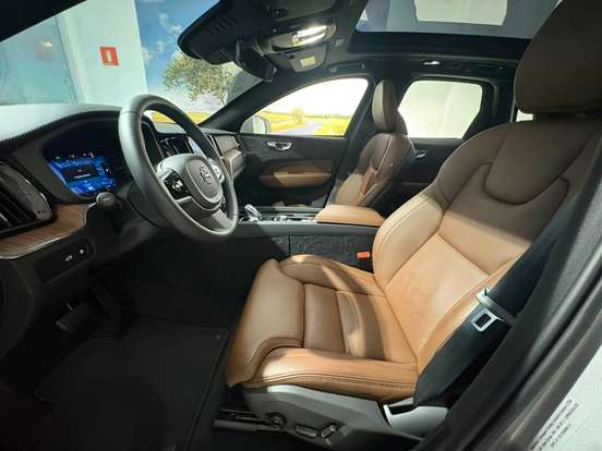 VOLVO-XC60-2.0 T8 RECHARGE ULTRA AWD GEARTRONIC VOLVO-XC60-2025