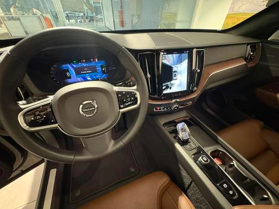VOLVO-XC60-2.0 T8 RECHARGE ULTRA AWD GEARTRONIC VOLVO-XC60-2025