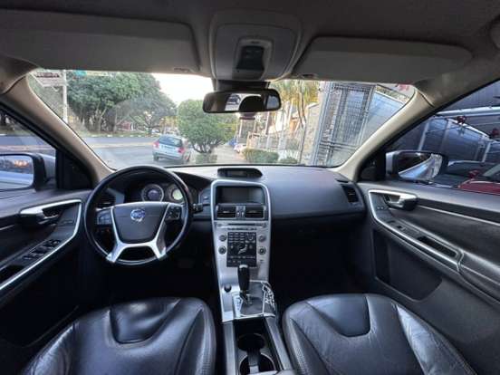 VOLVO-XC60-2009