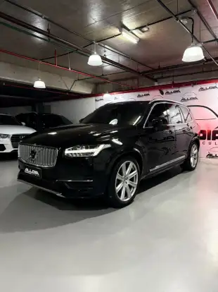 VOLVO-XC90-2018