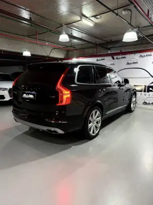 VOLVO-XC90-2018