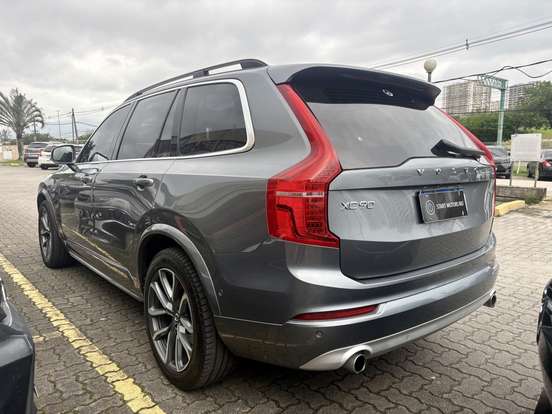 VOLVO-XC90-2019