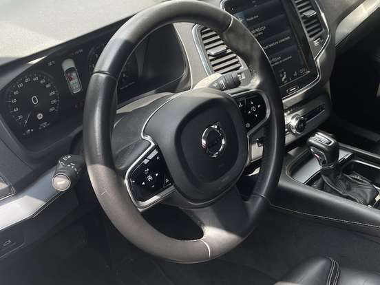VOLVO-XC90-2.0 T6 GASOLINA MOMENTUM AWD GEARTRONIC VOLVO-XC90-2017