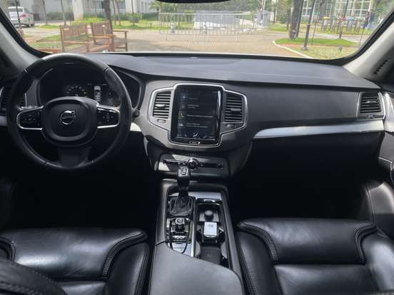 VOLVO-XC90-2.0 T6 GASOLINA MOMENTUM AWD GEARTRONIC VOLVO-XC90-2017