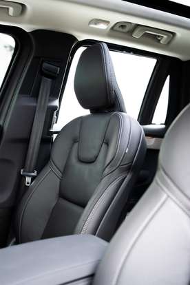 VOLVO-XC90-2025