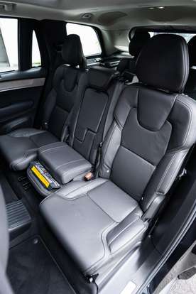VOLVO-XC90-2025