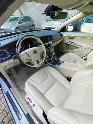 VOLVO-S60-2015