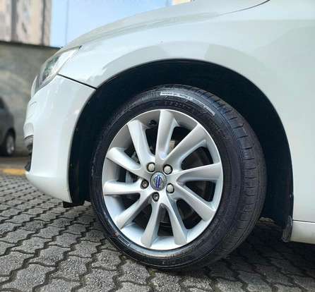 VOLVO-S60-2015