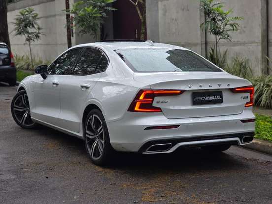 VOLVO-S60-2019