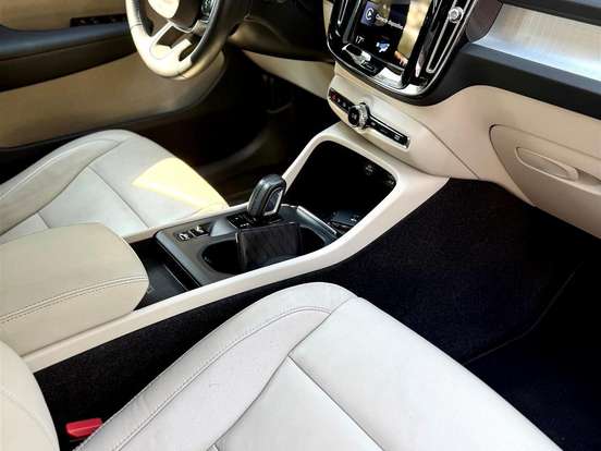 VOLVO-XC40-1.5 T5 RECHARGE MOMENTUM GEARTRONIC VOLVO-XC40-2021