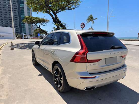 VOLVO-XC60-2.0 T8 HYBRID MOMENTUM AWD GEARTRONIC VOLVO-XC60-2021