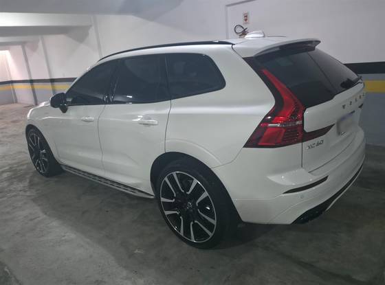 VOLVO XC60 2.0 T8 HYBRID R-DESIGN AWD GEARTRONIC
