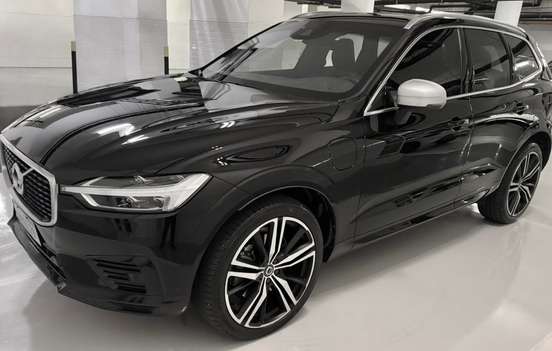 VOLVO-XC60-2018