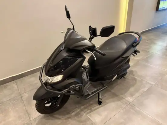 YAMAHA-FLUO 125 ABS-2024