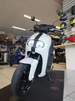 YAMAHA-NEOS CONNECTED YAMAHA-NEOS CONNECTED-2025