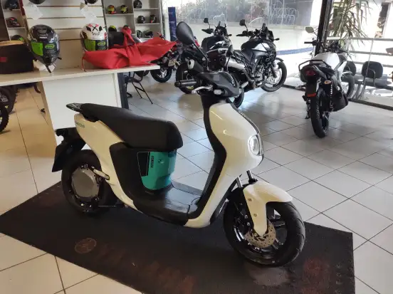 YAMAHA-NEOS CONNECTED YAMAHA-NEOS CONNECTED-2025