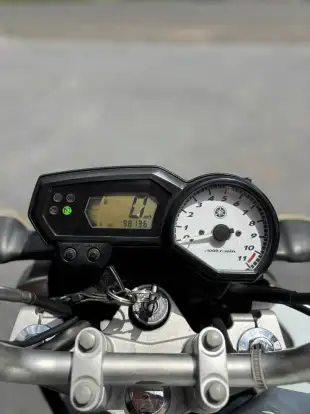 YAMAHA-YS 250 FAZER YAMAHA-YS 250 FAZER-2015