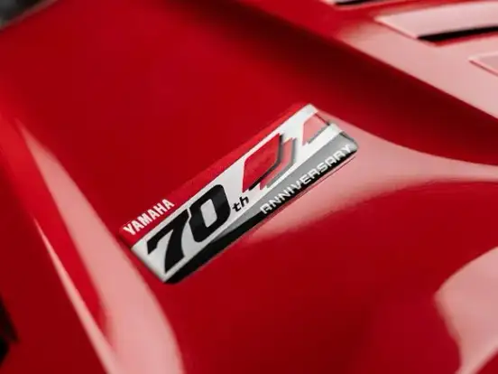 YAMAHA-YZF R15 70th ANNIVERSARY YAMAHA-YZF R15 70th ANNIVERSARY-2027